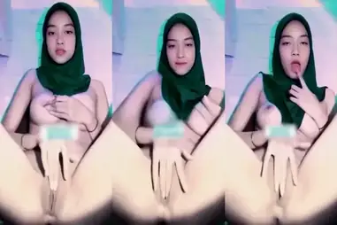 Bokep Jilbab Sarah Toket Jumbo Asyik Sendiri